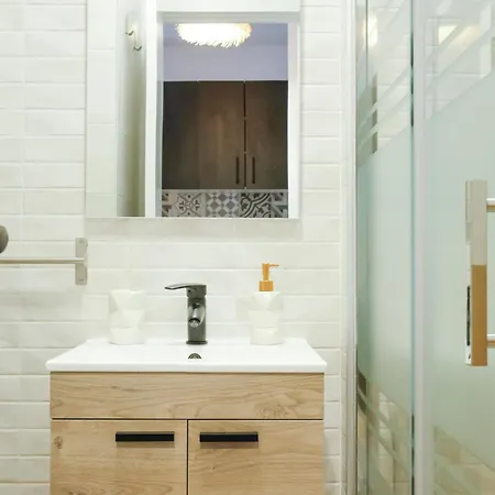 Magic Iris Reception 24h Apartamento